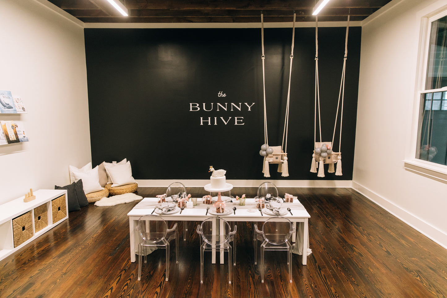 Winter Swan Party Box